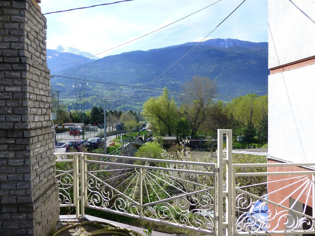 Hotel Beau Sejour Giampietro Andrea Sarre Exterior foto