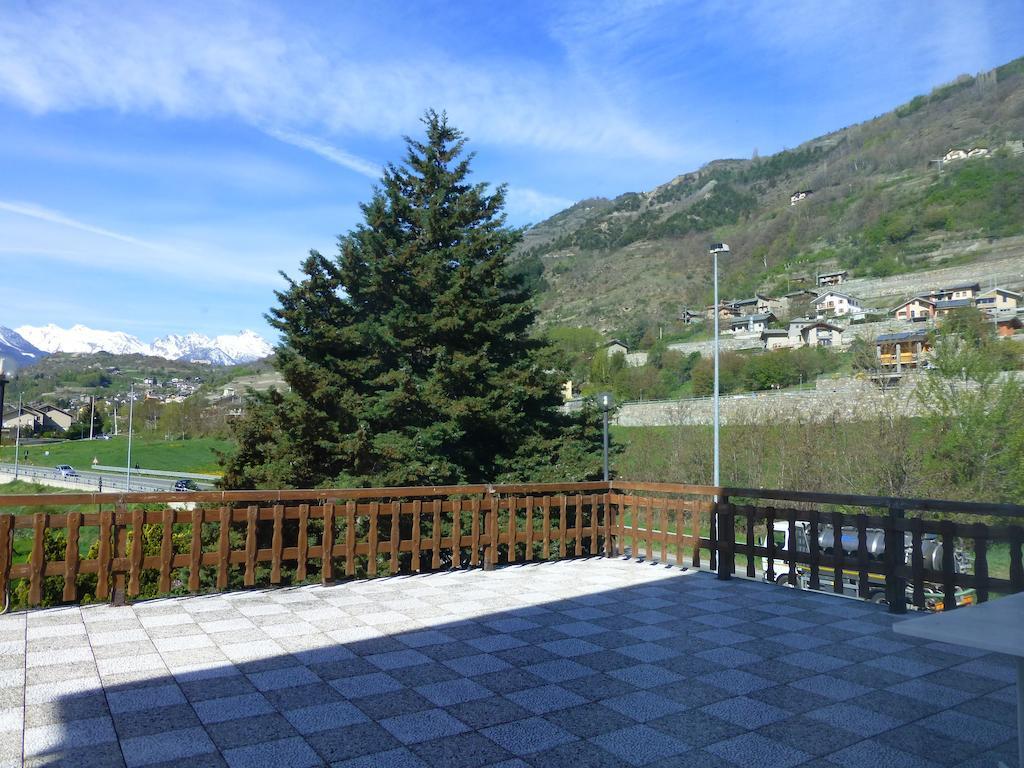 Hotel Beau Sejour Giampietro Andrea Sarre Exterior foto